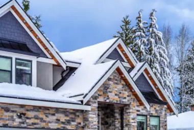 6 Essential Roof Maintenance Tips During Winter