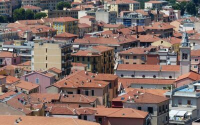 How Urban Heat Islands Are Changing Roofing Choices in Cities